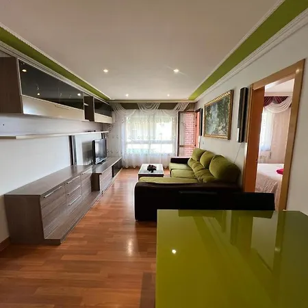 Apartment Bonito Piso De 4 Habitaciones- Port Aventura *